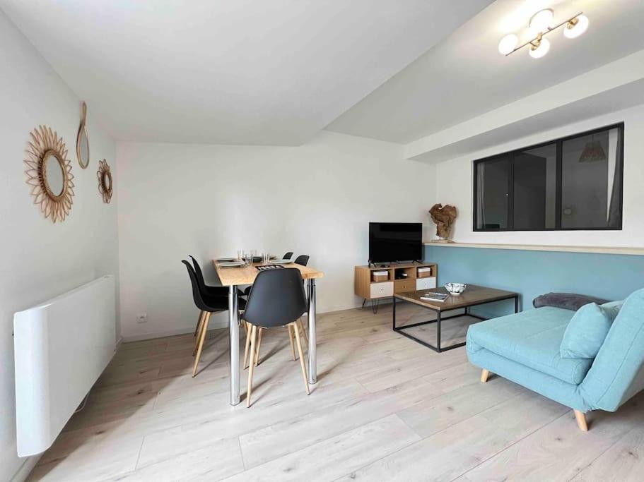 Appartement Avec Terrasse, Climatisation Et Parking Prive ! Le Teil Exterior photo